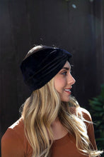 Load image into Gallery viewer, Super Soft Twisted Velvet Headbands
